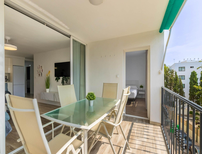 Balcony 5, Apartment With Terrace Near the Sea, Málaga