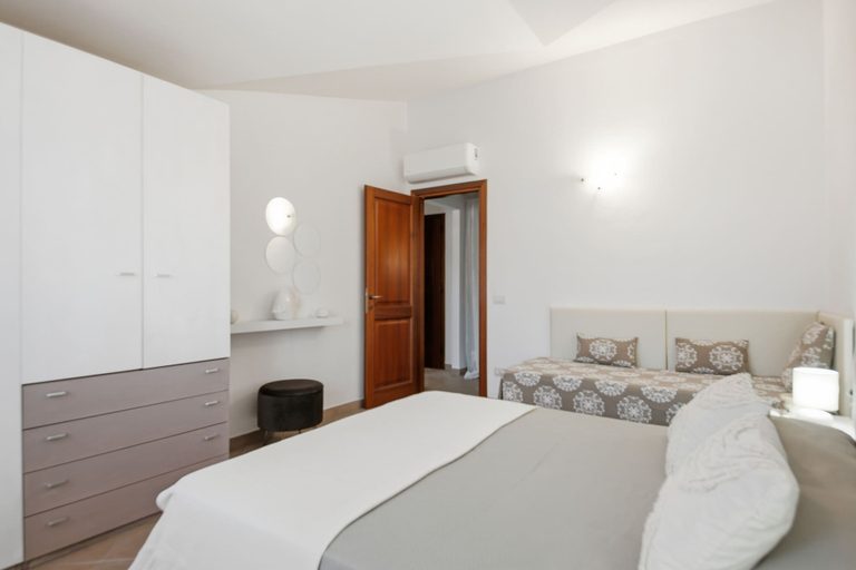 Room 5, Residence Moresca, Olbia-Tempio