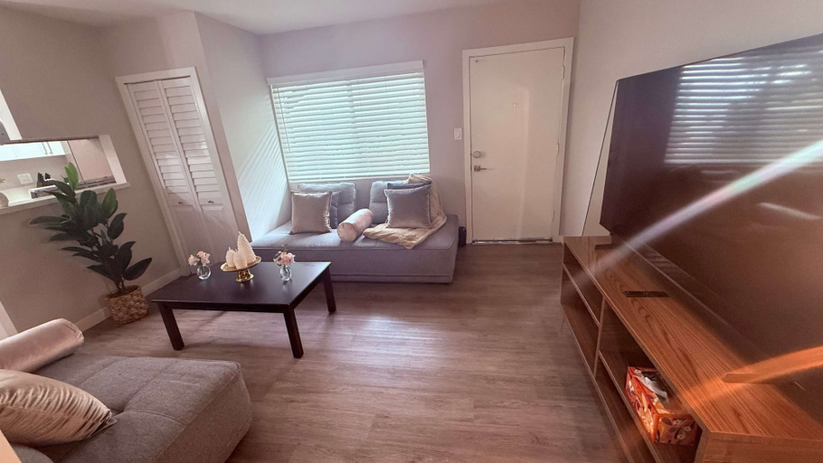 Room 3, Oneluxstay 1BR Home Near the Beach, Los Angeles