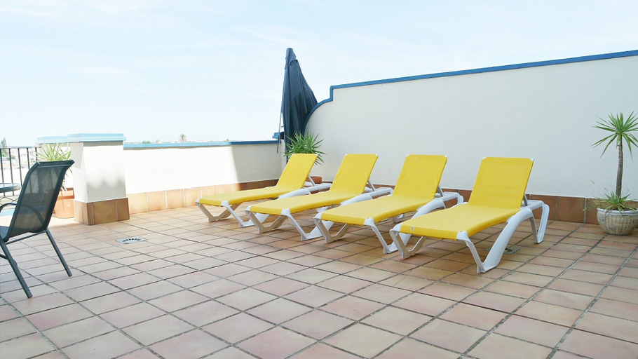 Terrace/patio, Family-friendly Stay by the Sea, Huelva