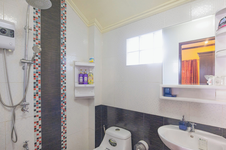 Bathroom, Bannkrukaihomestay, San Sai