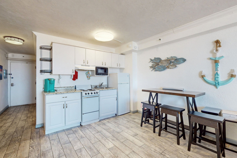 Interior 5, Harbour Beach Resort 618, Volusia