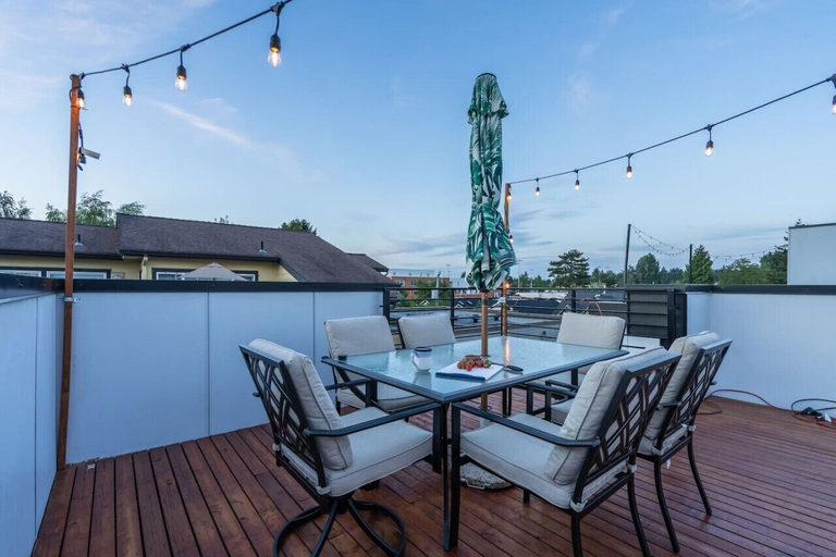 Interior 3, Rooftop Vibes! Greenlake UW Near Downtown, Seattle