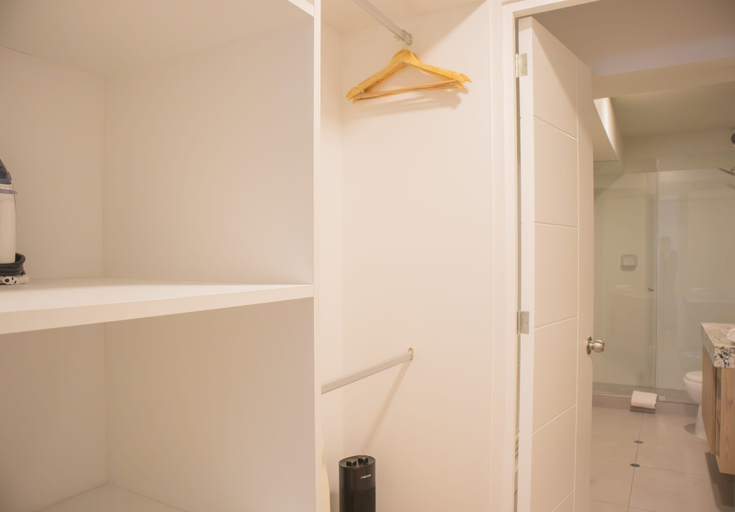Exterior 1, w Fresh 1BR w/ Balcony in Miraflores, Lima