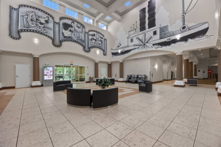 Interior 2, 2 Bedroom Deluxe - Theme Park, Orange