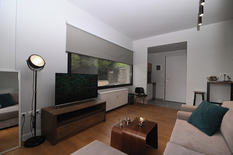 Room 4, Nueva Upscale by Neuvel, Attica