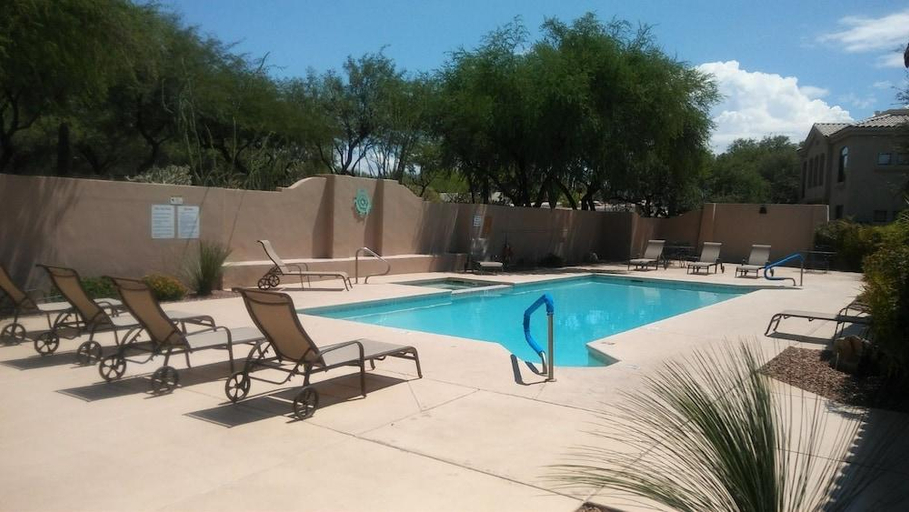 Sport & Beauty 2, Casitas at Sabino Springs, Pima