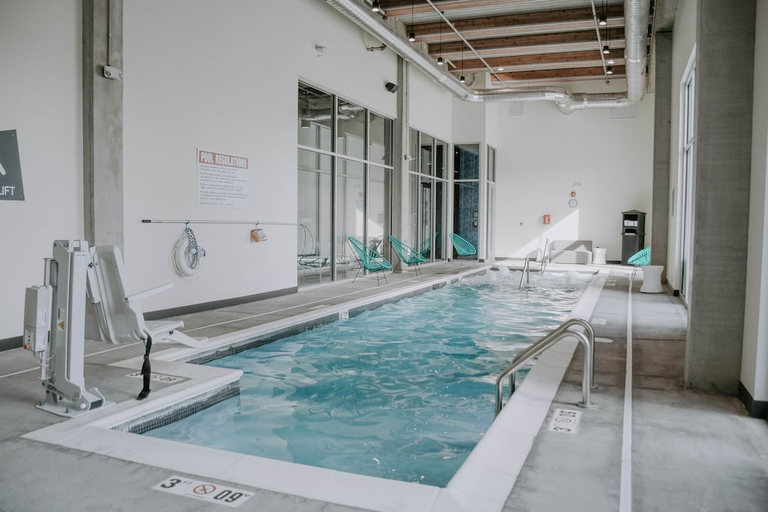 Sport & Beauty 5, Aloft by Marriott Omaha West, Douglas