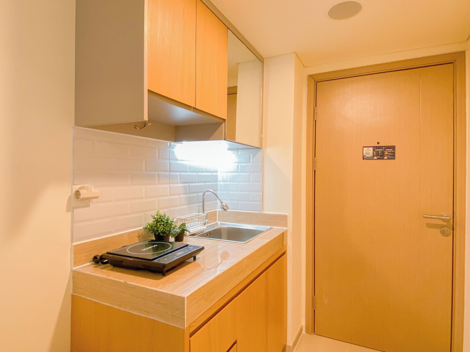 Private kitchen 2, Comfy Warm Tone Studio At Meikarta Apartment, Cikarang