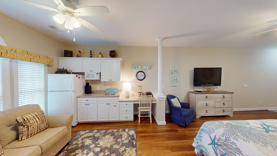 Interior 2, Champions Unit 3707, Brunswick