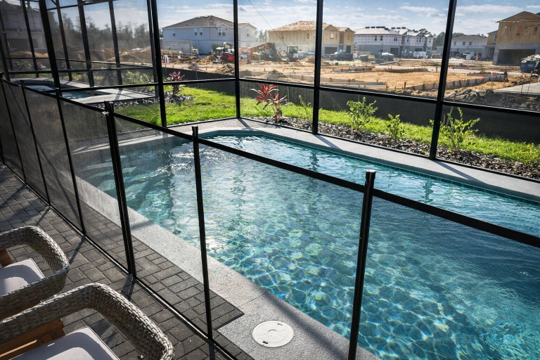 Pool 4, Luxury 5BR Home w/ Pool, Cinema & Game Room, Lake