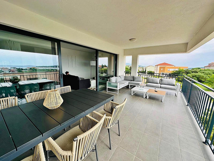 Balcony 4, Spacious apartment with wonderful sea view, Lopar/Supetarska Draga