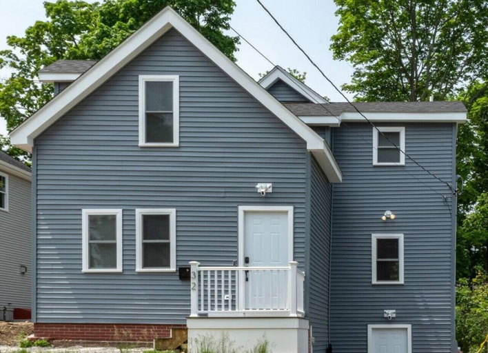Exterior & Views, Queen Bed - Boston - RM 3, Middlesex