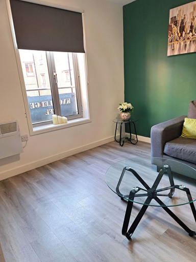 Living area 4, Affordable 1 Bedroom Flat in City Centre, Sheffield