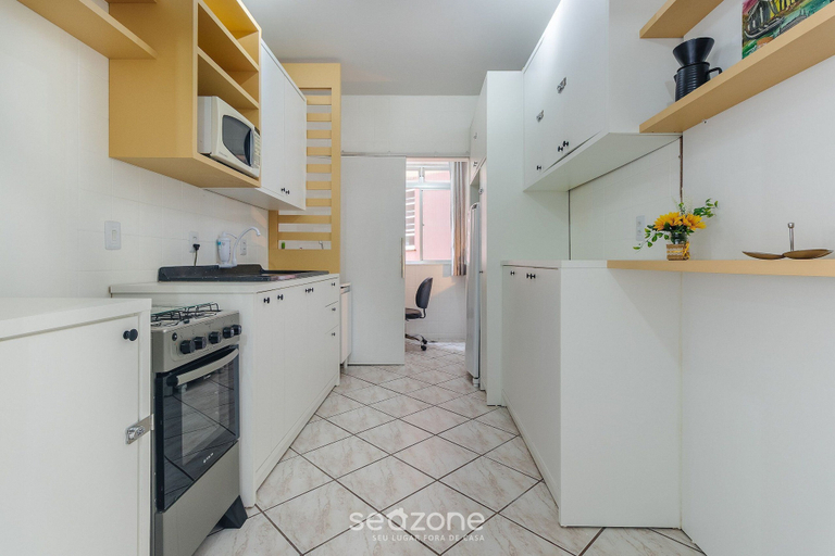Private kitchen 4, Fully Furnished Apartments in Florianopolis - OPT, Floriniapolis