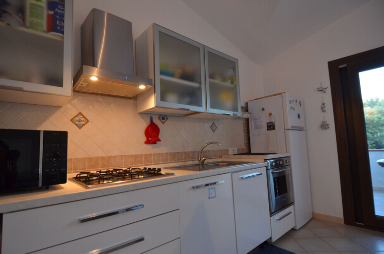 Room 2, Fsl-quas01 in San Lorenzo, Nuoro