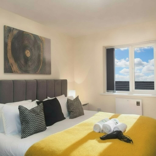 Room 3, Clifton Apartment, Cardiff
