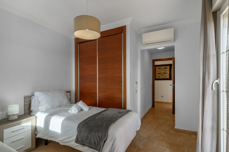 Room 3, Penthouse With Sea & Golf Views, Huelva