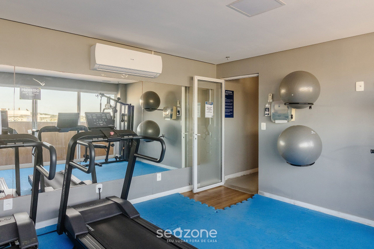 Fitness facility 2, Stay With Pool and Sauna Just Steps From the Beach in Cabo Frio - HSC, Cabo Frio