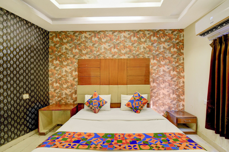 Room 2, Fabhotel Ayaansh, Hyderabad
