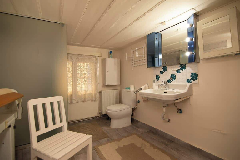 Room 4, Mikos - Mansion in the City Center, North Aegean