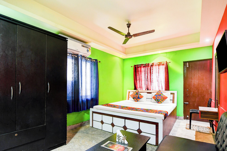 Room 4, Fabhotel Rose, North 24 Parganas