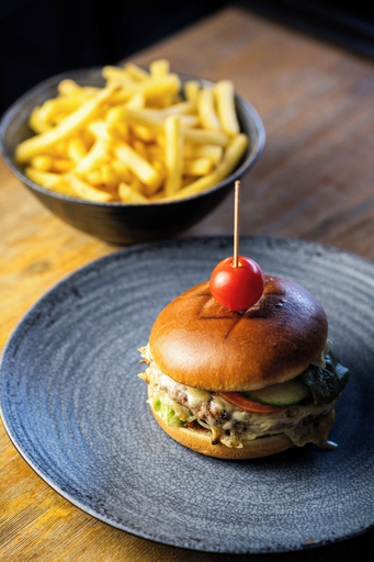 Food & Drinks
