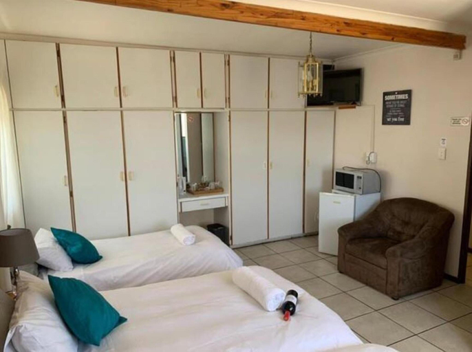 Bedroom 2, ザ ロッジ ストランド, City of Cape Town