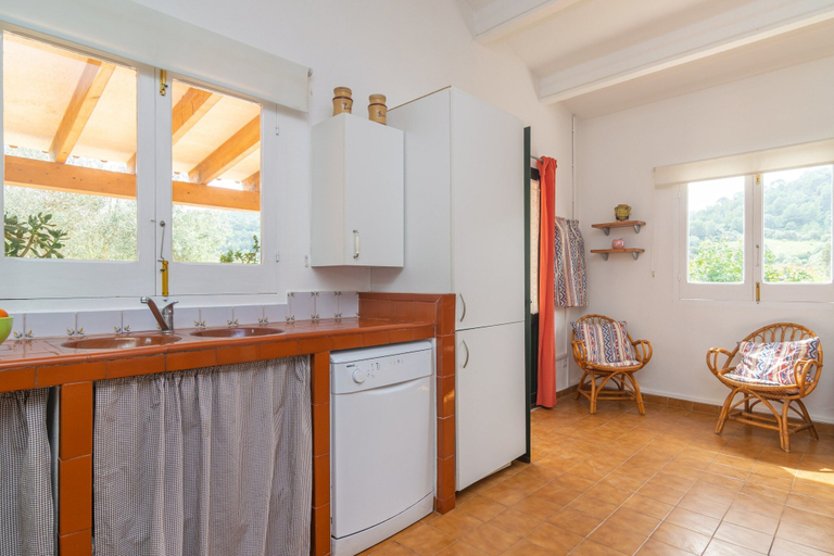 Private kitchen 5, Casa Dina - Villa With Private Pool In Es Mercadal, Baleares