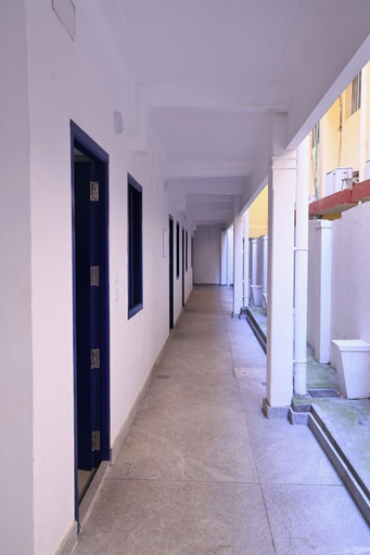 Others 5, Hotel Continental, Puducherry