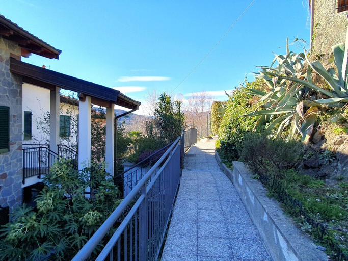 Exterior 5, Holiday Home Near Lago Maggiore, Varese