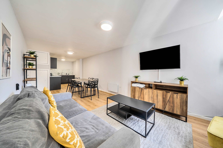 Room 5, Host Stay Apartment 6 Stanley Street, Sefton
