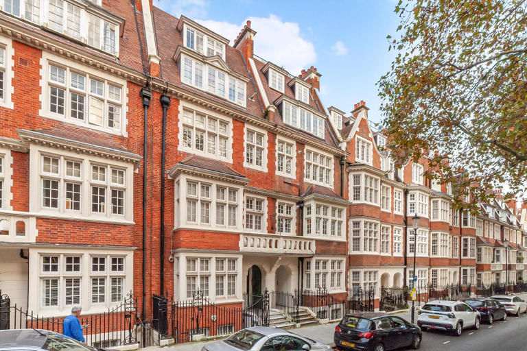 Exterior & Views, Elegant Two-level Kensington Apartment, London