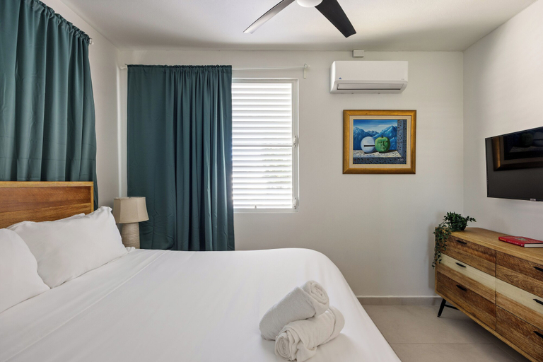 Room 5, Ocean Park 3BDR \- 2b Hot tub Terrace @RivieraVilla