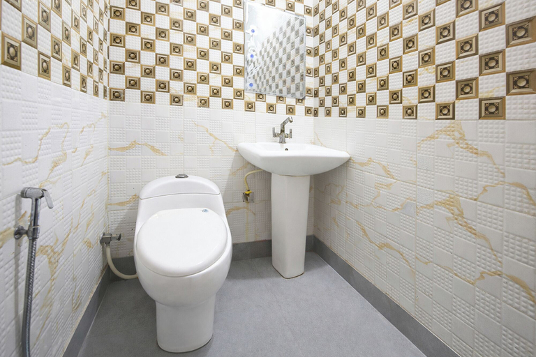 Bathroom 4, Via Town Plaza, Delhi