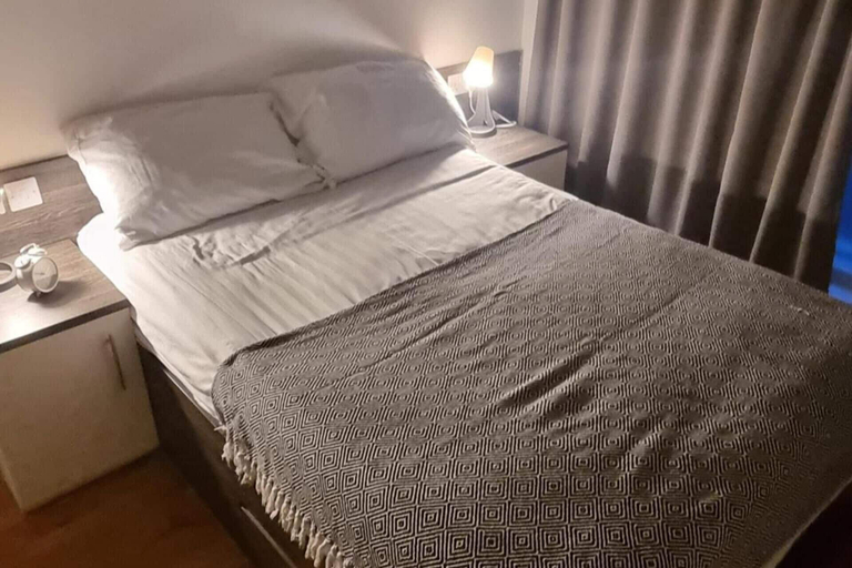 Room 5, Central Liverpool 1-Bed Apartment City Centre, Sefton