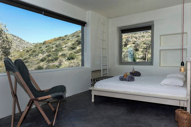 Room 2, Villa Piperi - Allparos Villas for 4-6, South Aegean