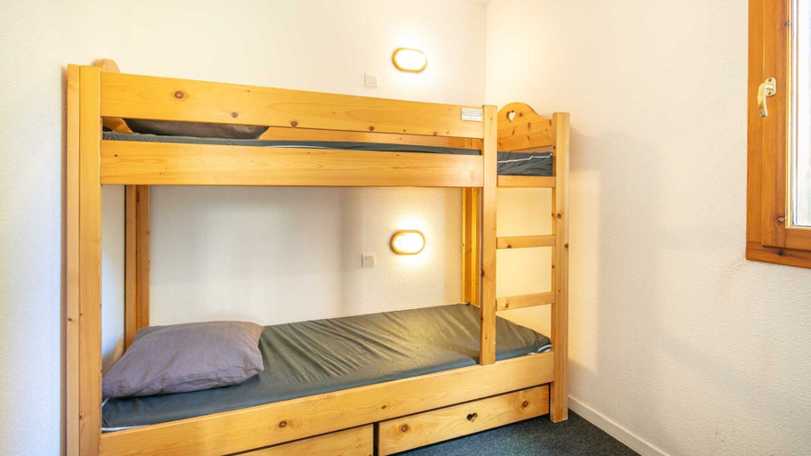 Room, Peaceful Alpine Retreat in Risoul, Hautes-Alpes