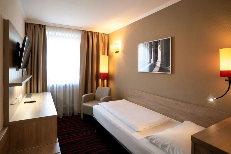 Bedroom 4, Hotel Europäischer Hof, München