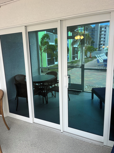 Terrace/patio 3, Tropical Sands Resort, Lee