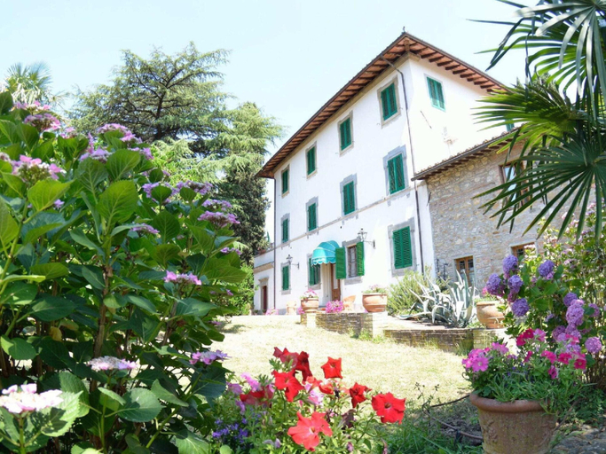 Exterior 4, Villa in Uzzano With Private Pool & Garden, Pistoia