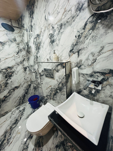 Bathroom 4, Swastik Luxury Homestay, Varanasi