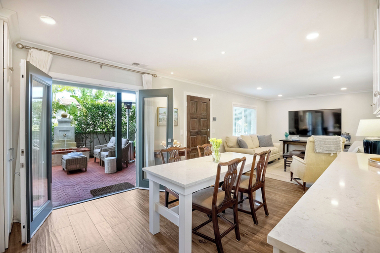 Interior 2, 3080 Lincoln - Unit 24, San Diego