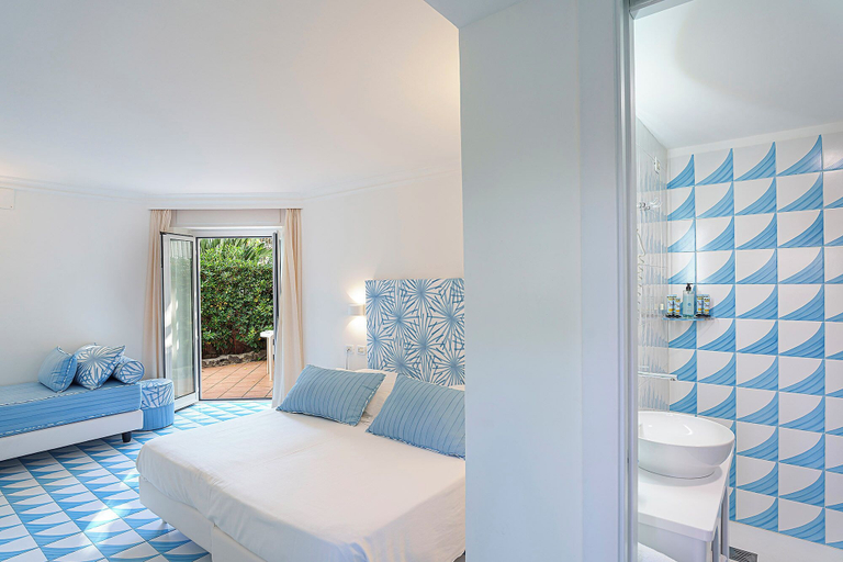 Bedroom 4, Hotel Continental Mare, Napoli