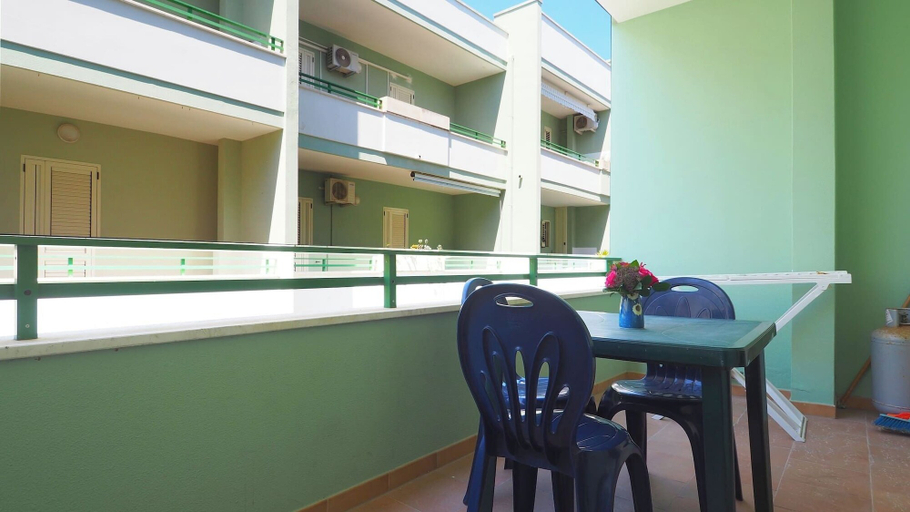 Room 2, Robinia 2 Baia Verde - 3 Posti Letto - Posto Auto, Lecce
