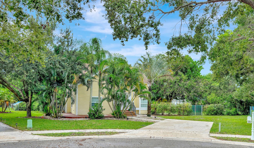 Room 3, Jupiter Beach House, Palm Beach