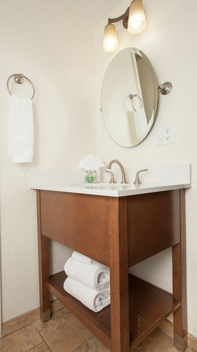 Bathroom 3, Red Feather Lodge, Coconino