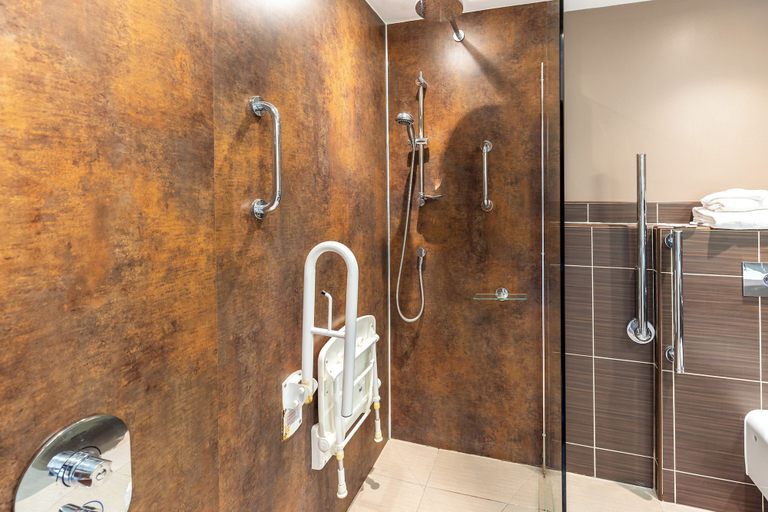 Bathroom 3, Diglis House Hotel, Worcestershire