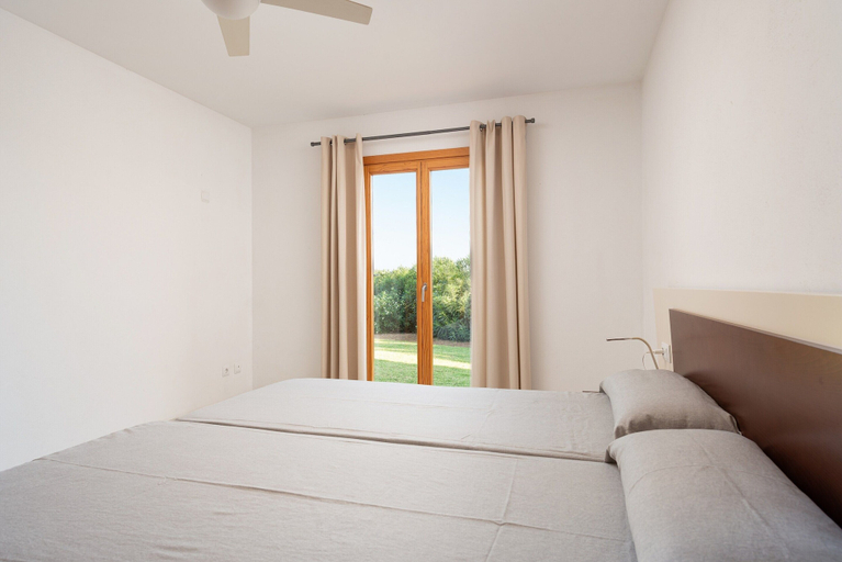 Room 2, Sa Carrotja - Villa With Private Pool. Free Wifi, Baleares