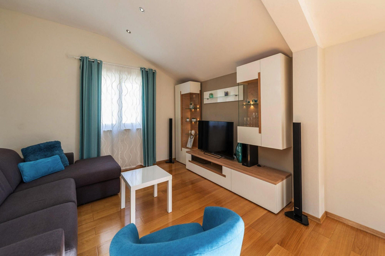 Living area 3, Stone House in Petrcane Near the Sea, Zadar